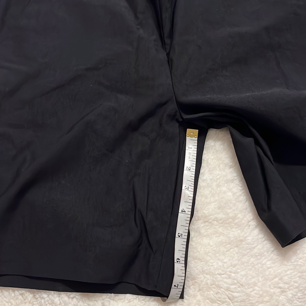Black Bermuda shorts - NY & C size small - Picture 3 of 7